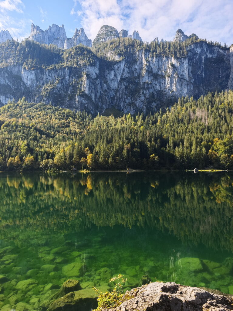 Atemberaubend: Der Gosaukamm über dem Vorderen Gosausee